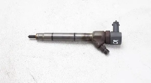 KIA Ceed Fuel injector 338002A900