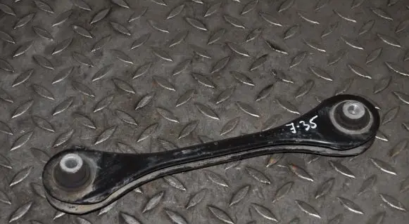 Volkswagen Golf VII Rear upper control arm/wishbone 5Q0501529C