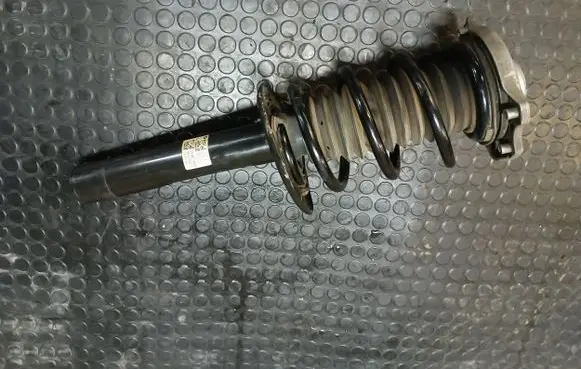 BMW 2 Active Tourer U06 Front shock absorber with coil spring 5A13767