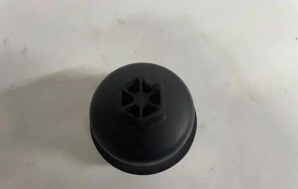 Opel Corsa D Oil filter cover 6790967580