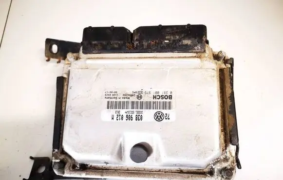 Volkswagen Bora Engine control unit/module 038906012m 0281001979