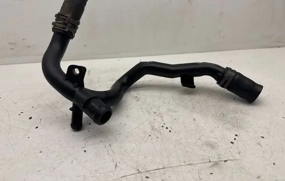 Mercedes-Benz B W245 Engine coolant pipe/hose A6402001452