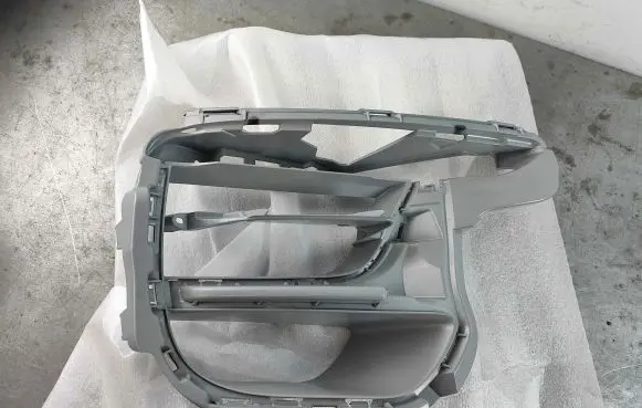 Porsche Macan (95B) Front bumper lower grill 95b807682bg2x