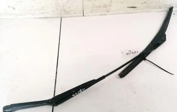Opel Astra G Front wiper blade arm 90559554RH