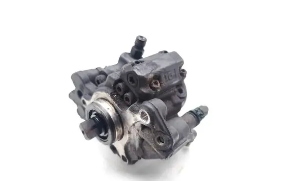 Ford Grand C-MAX Fuel injection high pressure pump 9687959180 9424A050A