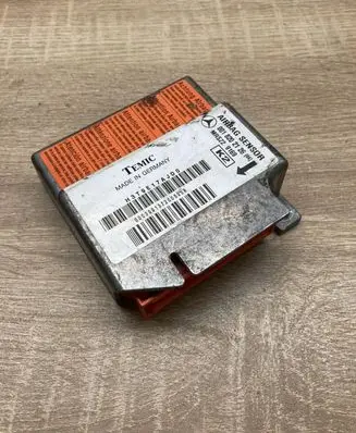 Mercedes-Benz E W210 Airbag control unit/module 0018202126 MRSZ29169