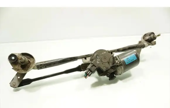Front wiper linkage and motor