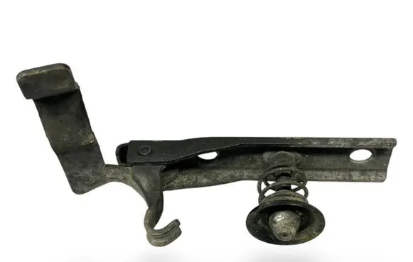 Volkswagen Crafter Engine bonnet/hood lock/latch loop/hook A9067500350