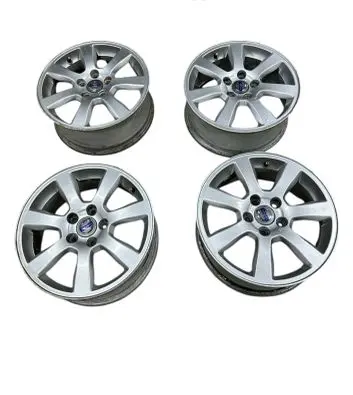 R16 alloy rim