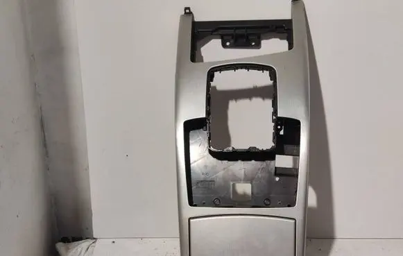 Audi A6 S6 C6 4F Gear shifter surround trim plastic 4F2864261 P0106729 T0021887