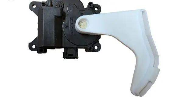 Toyota Corolla Verso AR10 Air flap motor/actuator AE0637008930
