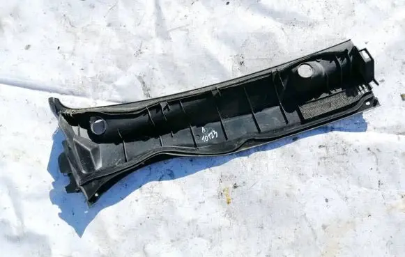 Toyota Avensis T250 Wiper trim 5578205030 55782-05030