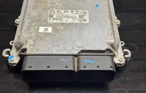 Mercedes-Benz V Class W447 Engine control unit/module A6519002803 A6519012802 0281031244