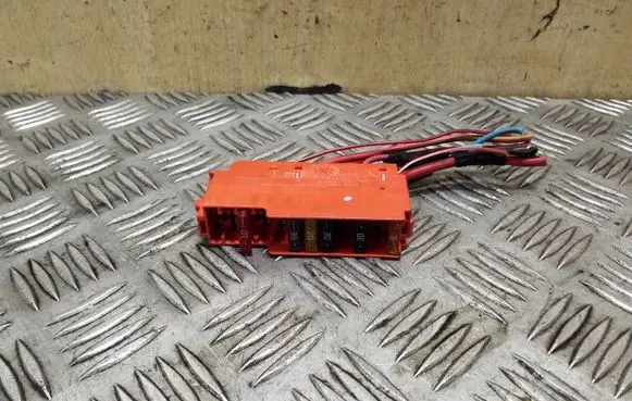 Audi A4 S4 B8 8K Fuse module 8K0941824B
