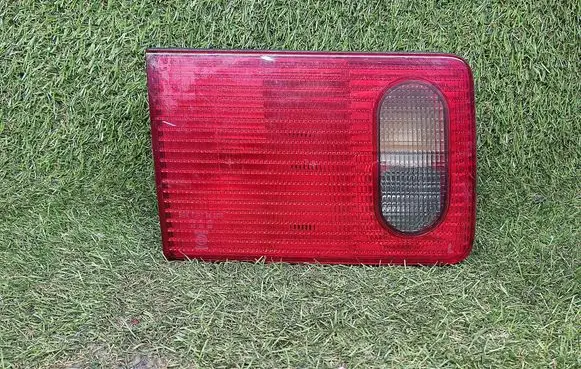 Audi A8 S8 D2 4D Tailgate rear/tail lights 4D0945093F