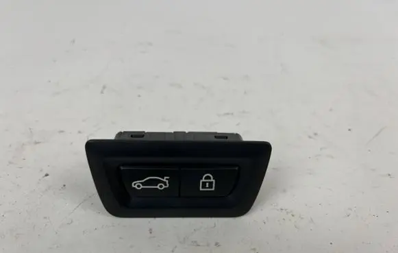 BMW 3 GT F34 Tailgate/boot open switch button 9275121