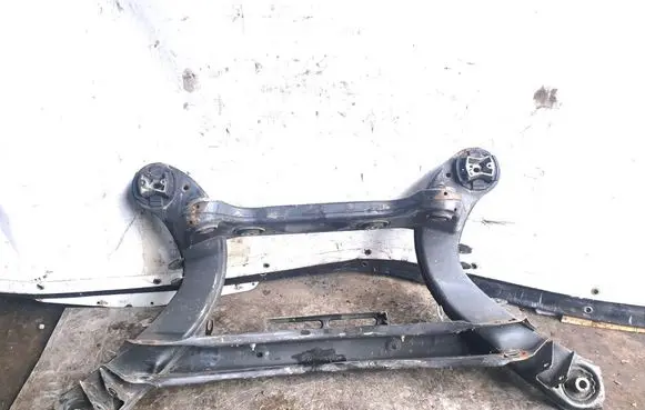 Mercedes-Benz C W204 Rear axle beam 
