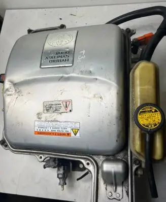 Toyota Prius (XW20) Voltage converter inverter G920047121