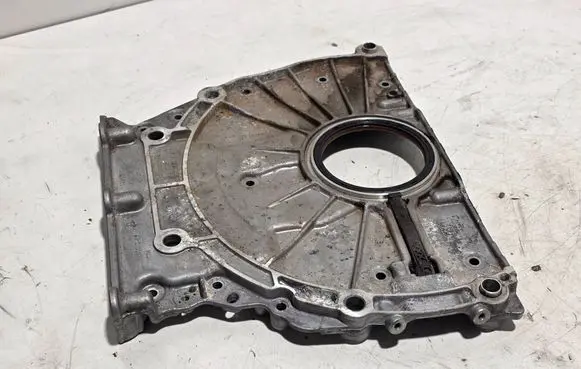 BMW 5 G30 G31 G38 Timing chain cover 8640047 59280110 864004702