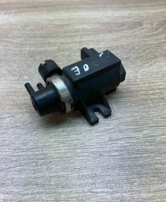 Peugeot 407 Turbo solenoid valve 9641726680 72832800