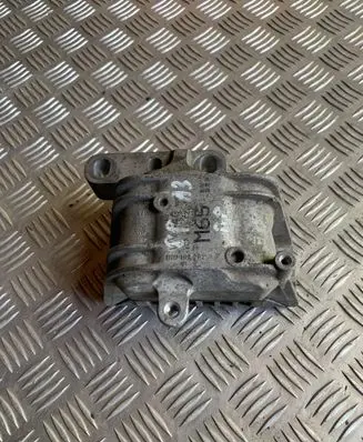 Audi A3 S3 8P Engine mount bracket 1K0199262P 1K0199262