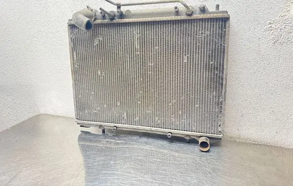Opel Frontera B Coolant radiator