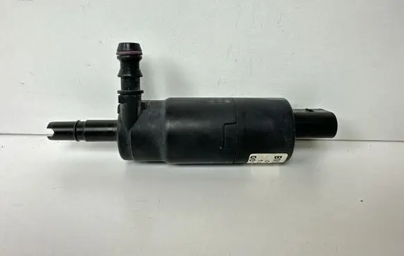 BMW X5 E53 Headlight washer pump 8377430