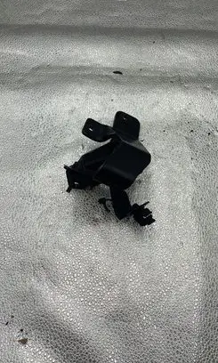 Opel Insignia A Other engine bay part 55572050