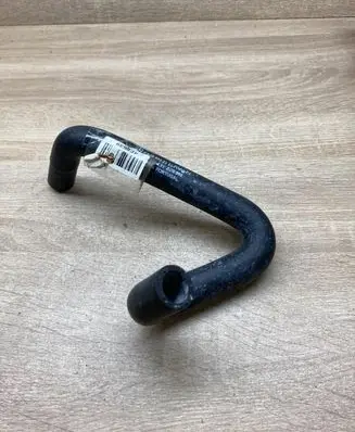 Mercedes-Benz Vito Viano W639 Engine coolant pipe/hose A6398322223