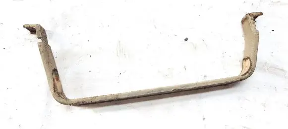 KIA Carnival Fuel tank mounting bracket 