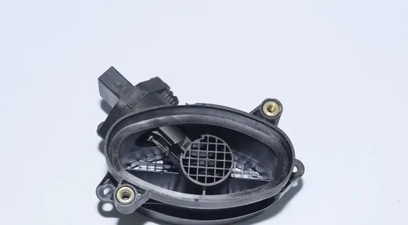 BMW 5 E39 Mass air flow meter 0928400468 7787076