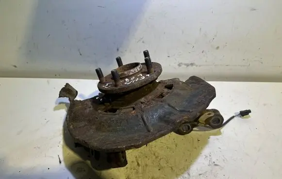 Lexus ES 250 - 300 - 330 Front wheel hub 