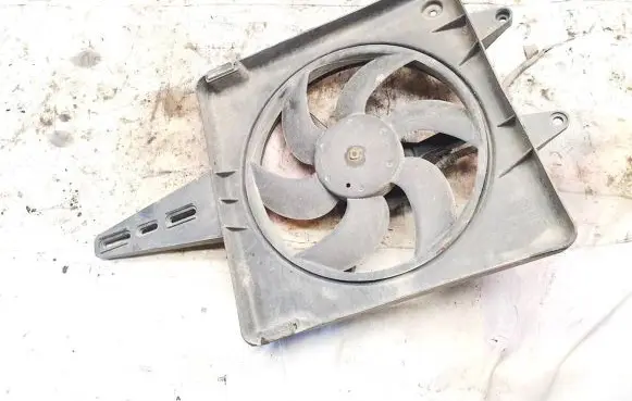 Fiat Bravo - Brava Radiator cooling fan shroud 7769842