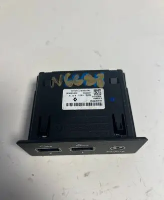 Renault Clio V USB socket connector 280231553r