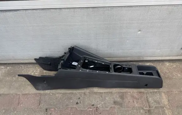 Volkswagen Golf VIII Center console 5H1863241B