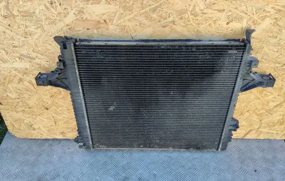 Coolant radiator