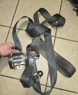 Opel Vivaro Front seatbelt 300774 3071092