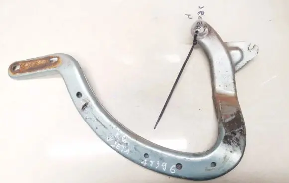 Volkswagen Jetta II Tailgate/trunk/boot hinge