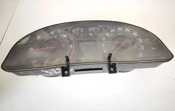 Skoda Superb B5 (3U) Speedometer (instrument cluster) 3u0920840a 110080115003
