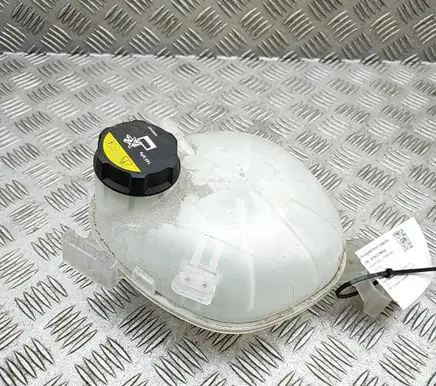 Polestar 2 Coolant expansion tank/reservoir 32138752 8889247757