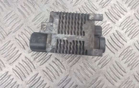 Ford Mondeo MK IV Coolant fan relay 940002904 000047924608