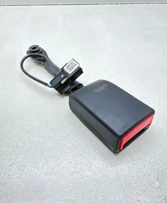 Opel Insignia A Front seatbelt buckle 13327468