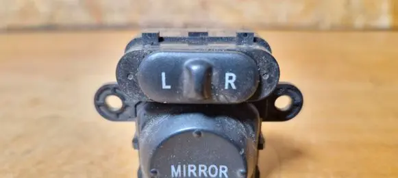 Honda FR-V Wing mirror switch Nh167l