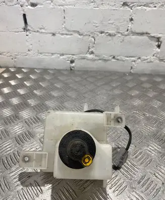 Toyota Prius+ (ZVW40) Brake fluid reservoir 13231140120