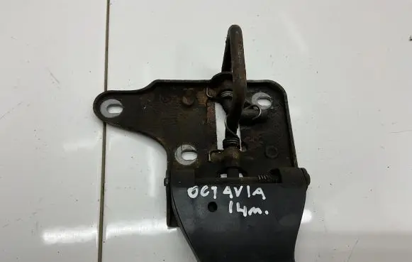 Skoda Octavia Mk3 (5E) Engine bonnet/hood lock/latch loop/hook 5E0823186B