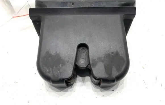 Audi A3 S3 8L Tailgate exterior lock 8L0827520C