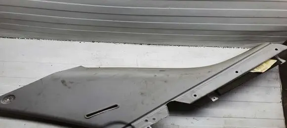Mercedes-Benz ML W164 (C) pillar trim A1646902025