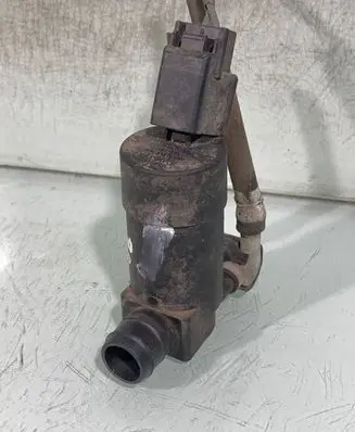 Volvo XC70 Windscreen/windshield washer pump 1s7117k624fe