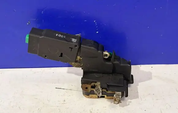 Volvo S40, V40 Coupe door lock (next to the handle) 30850803