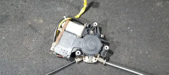 Mitsubishi Galant Front door window regulator motor 0620200083 MR200665